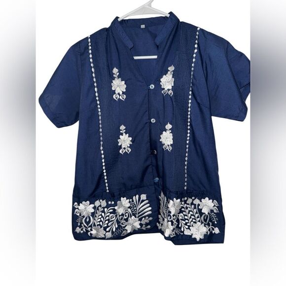 Guayabera White Floral Embroidery Made from Mexico - Picture 1 of 4